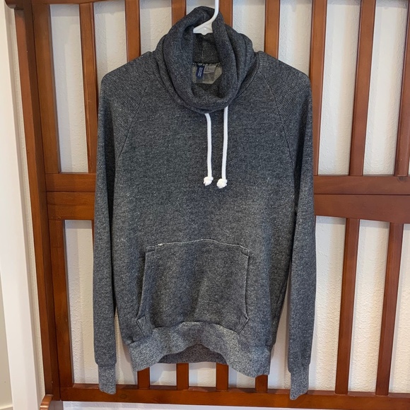 H&M Other - H&M Men heather dark gray turtleneck sweater (medium)